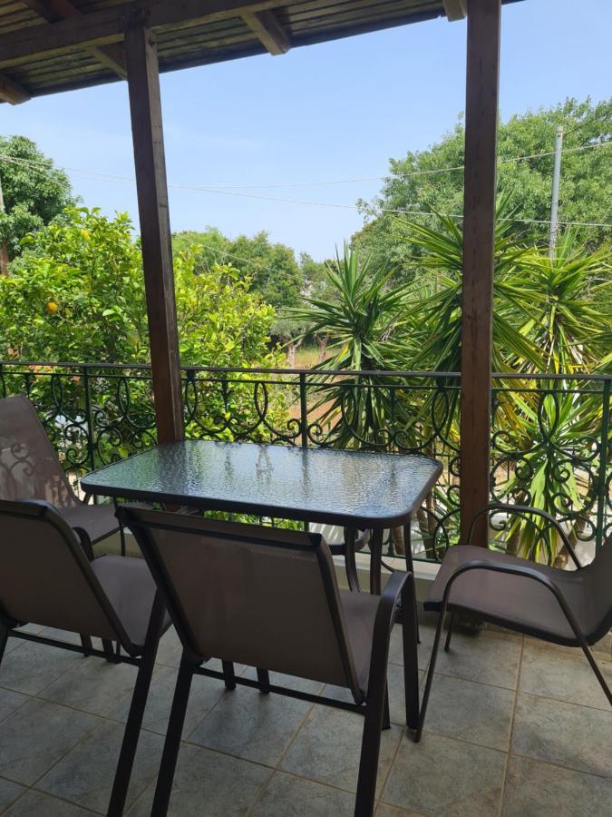 One Artemis Near The Sea And The Airport Apartment Ngoại thất bức ảnh