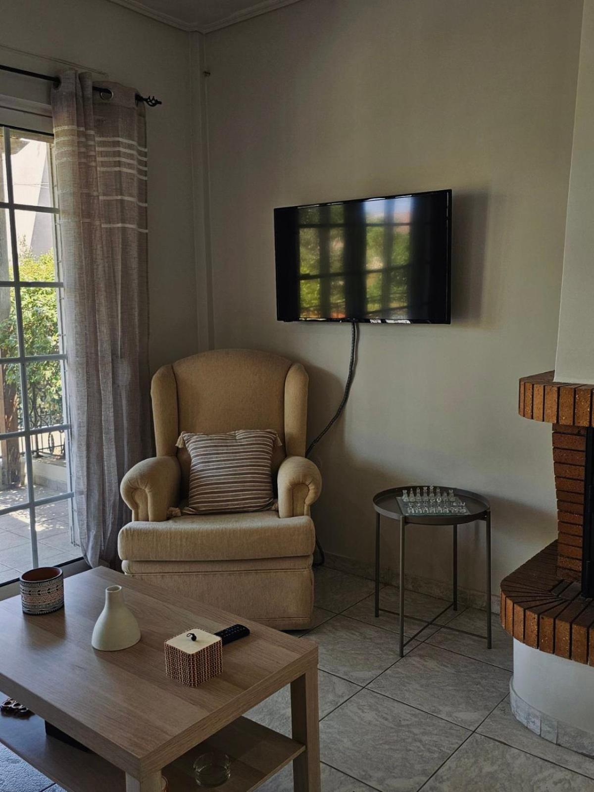 One Artemis Near The Sea And The Airport Apartment Ngoại thất bức ảnh