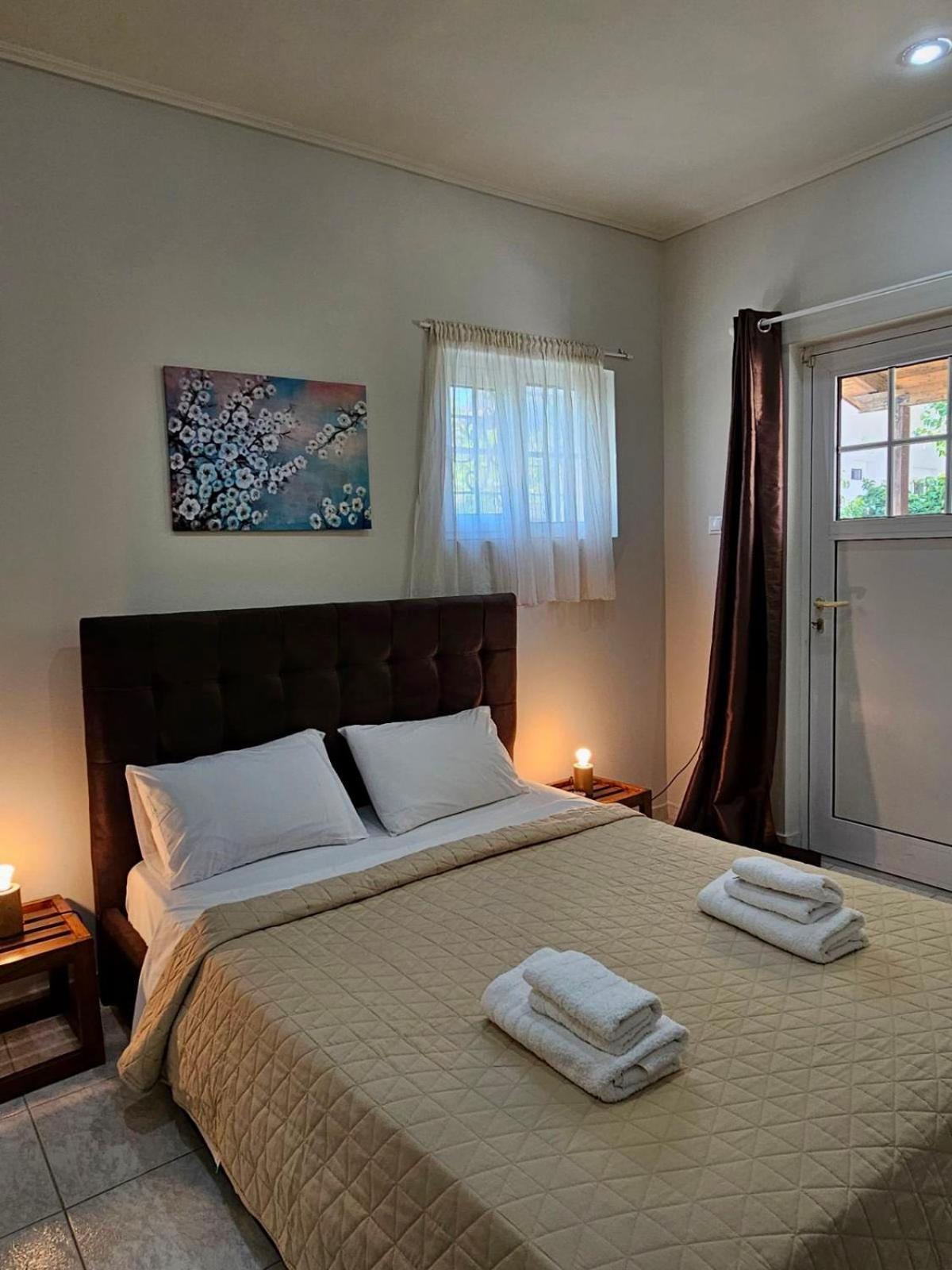 One Artemis Near The Sea And The Airport Apartment Ngoại thất bức ảnh